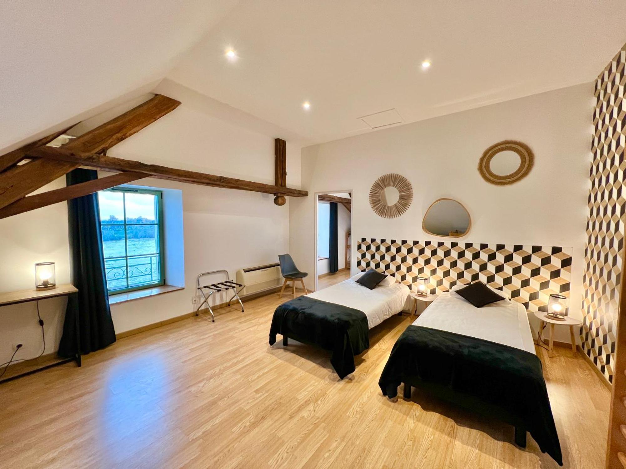 La Vue Loire Maison Saint-Denis-de lʼHôtel Kültér fotó